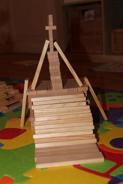 2013-12-07 La lettre au pere Noel, la creche, les Kapla 007.JPG